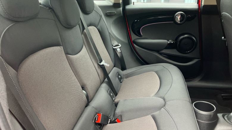 MINI Hatchback 1.5 Cooper Exclusive Premium 5dr Auto Petrol Hatchback